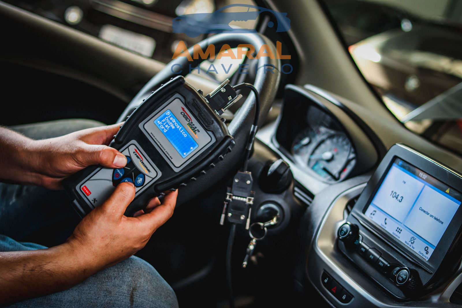 diagnóstico automotivo e programação de chave dentro do veículo